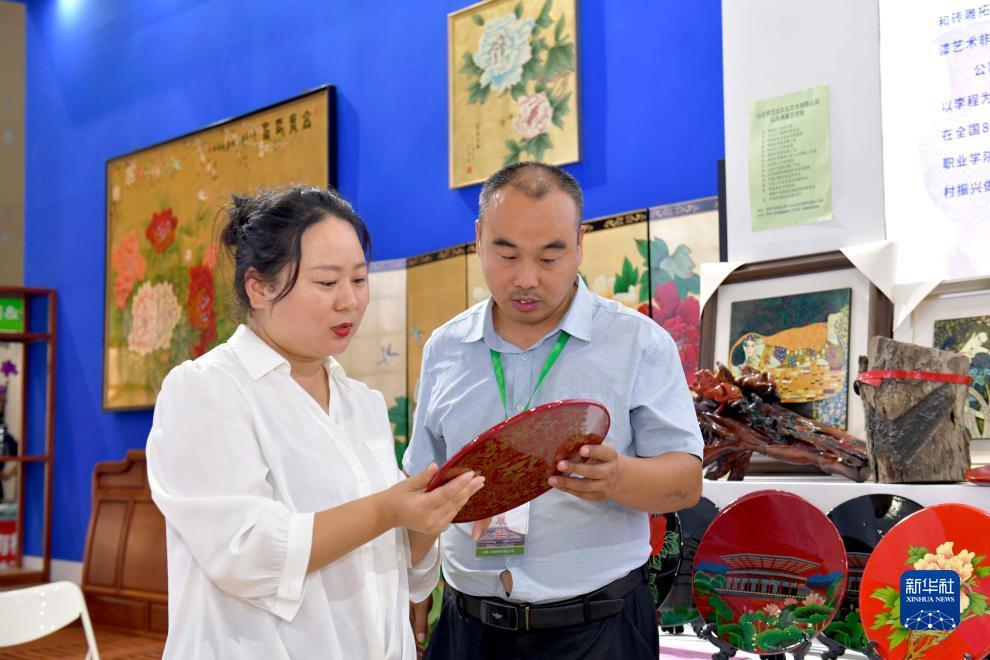 土豪斗翻天为什么下载好了进不去